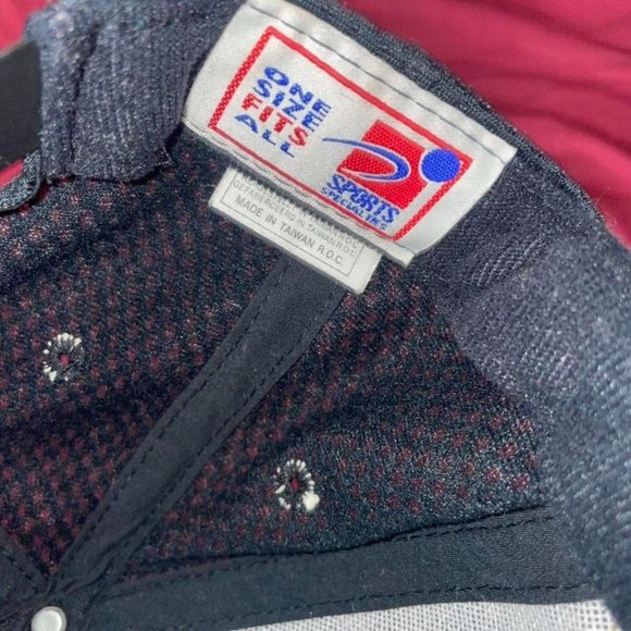 Rare Vintage 1990s Chicago Bulls Snapback - Picture 4 of 4